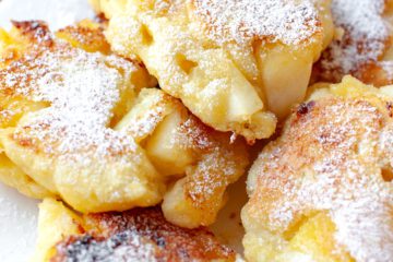 Yeast Pancakes with Apples